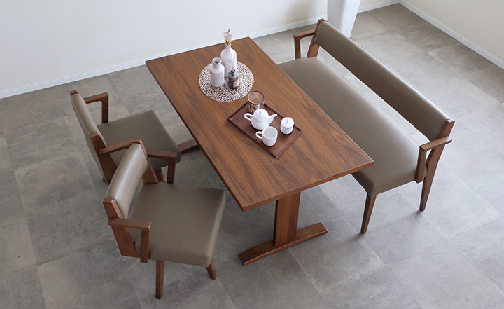 Kurtシンプルダイニングテーブル　幅1500