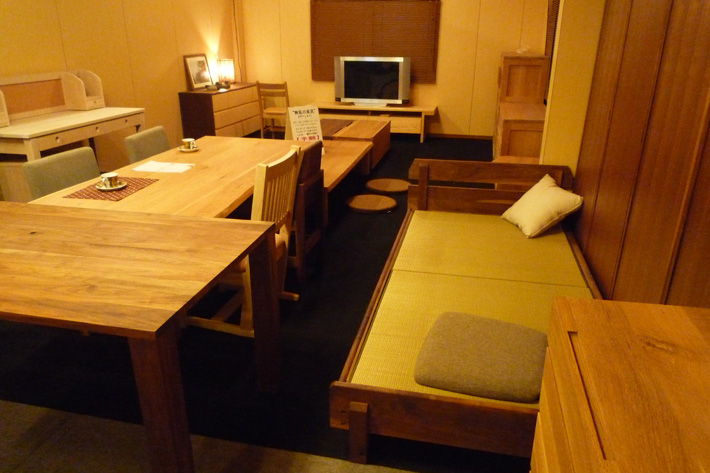 倉庫内1 倉庫内1