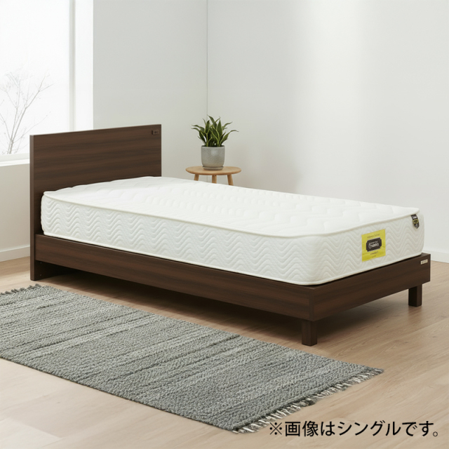 ダークブラウン