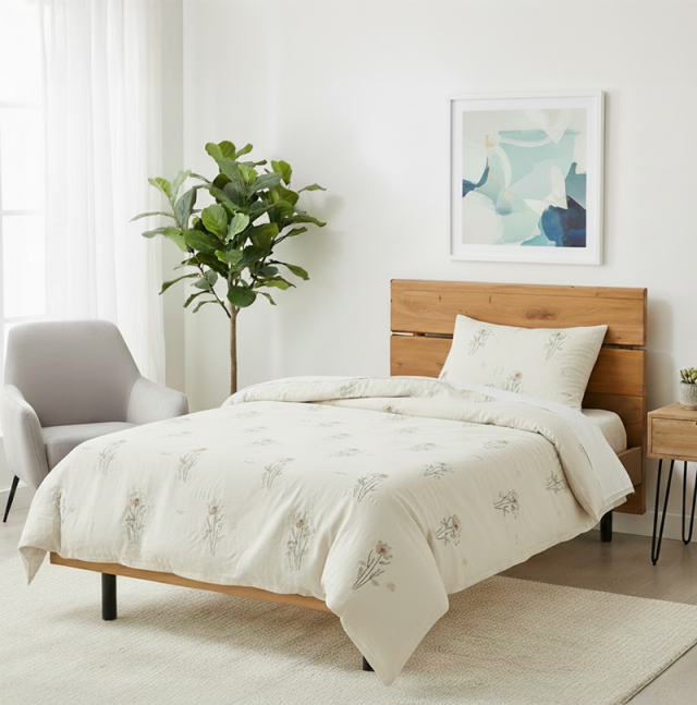 Tasiaコンセント付無垢材ベッドフレーム シングル