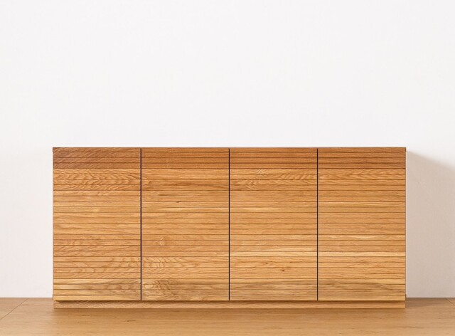 スリットデザイン（格子のようなデザイン）