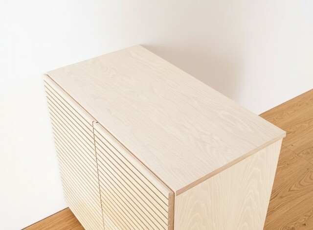 無垢材を用いた天板と前板